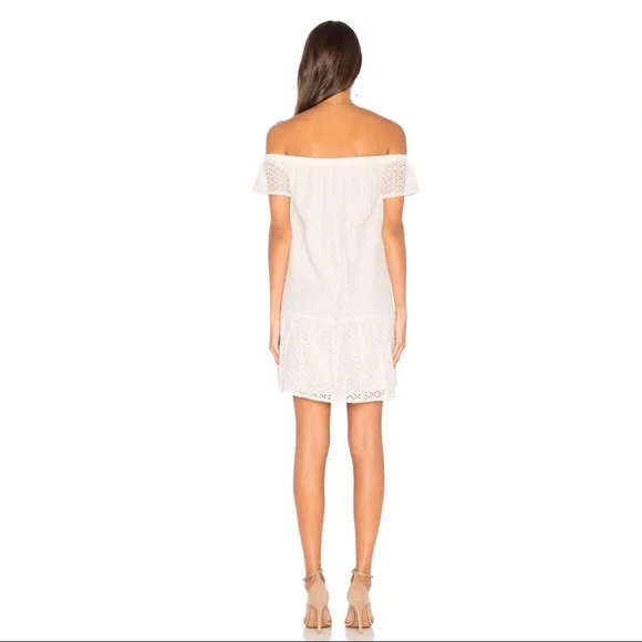 Revolve Central Park West Bristol Off Shoulder Dress White Size Large NWT - Picture 3 of 11
